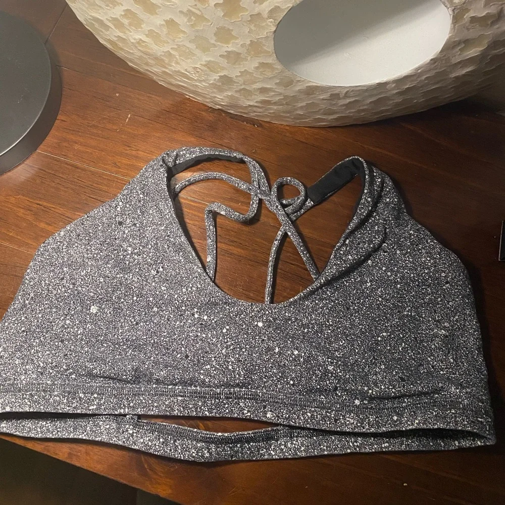 COPY - Lululemon special edition bra. Size 12 - Picture 1 of 3